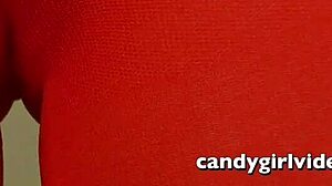 Tight Leggings Show Cameltoe!