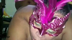 Socando no rabo e gozando na boca