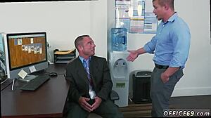 i'm watching this gay sex movie to earn that bonus! 😈