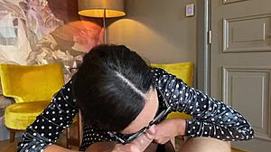 Hot Psychologist Offers Wild Sex Therapy With Muff Diving.