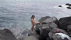 Primeira vez dela ela queria no sigilo gostosa com tes�o s� tem apenas 19 anos ah danada completo no red e no cher