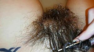 毛丛潜水，这超特写恋物阴部视频