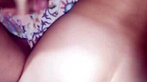 La esposa de mi amigo quiere que la coja por ese culo