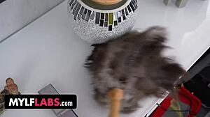 Man, I’m so needy, this hot Mylf stepmom gotta get a guy to pound me doggystyle!