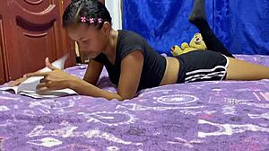 me follo a mi hermanastra y le hecho semen en coño