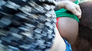 Levei uma pequena caipira pra aprende andar de motu gostosa comi a bucetinha dela e cu