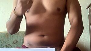 Maluma - Masturbandome Con Casa Sola