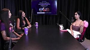 fica no controle quando n�o grava com atores todo m�s tinha uma safadeza com o gringo e ia sozinha na casa de swing - renatinha melo watch on sheer red 😏