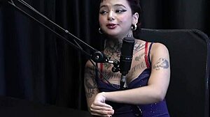 annie clementine starts with sensual photos explains her wild life and street sex