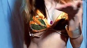 Bonneyuwu Cosplays Leia In Star Wars Scene