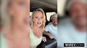 金发辣妻Sadie Rose饥渴求鸡巴内射！