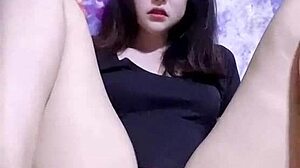 Amateur Solo Masturbation with Intense Squirting Action