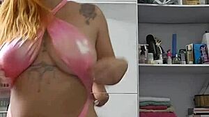 i flash my pussy and dick while masturbating solo