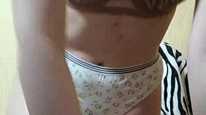 Can I worship your cute ebony ass, please? 😘