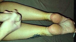 Hot stepmom offers a kinky foot fetish deal! 🔥