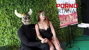 Cintia Says Cuckold Handles Horn Weight.