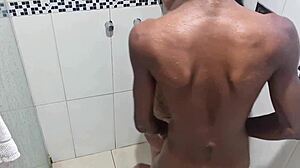 Banho Com Safadeza - Novinho Drills Me Hard in Bathroom Fun