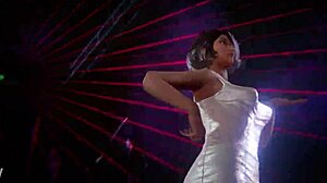 Rebolando funk dancing moves in the club