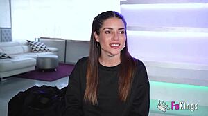 Argentine babe rubi cosmo is looking for new experiences and try spanish porn