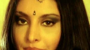 Indian girlfriend teases with nude dance moves! 💃