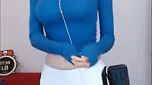 Korean Girl Dancing Naked - What a Sexy Sight!