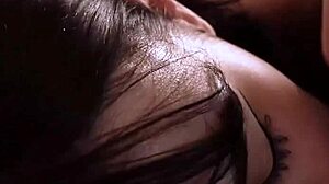 Duas safadas bateram aqui na porta de casa oferecendo boquete gratis adivinha o que eu fiz deixei entrar completo red sheer