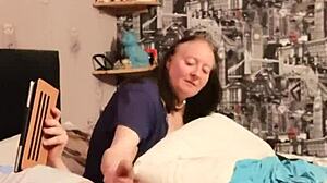 Ladies, check out my 7 inch cock, do you want it?