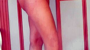 Blonde housewife smokes for big facials