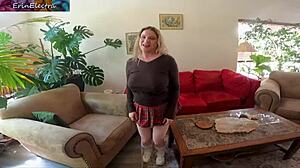 Stepsister eats cum after lesbian fun 😏