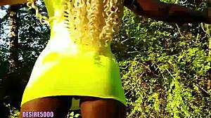 Ebony milf bent over for quick homemade fucking