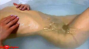 i'm takin' a shower, gettin' blowjob and fuckin' standin' in the wet bath, oh yeah!