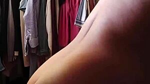 modelando mi nueva lenceria roja sexy