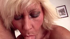 phone chat with a nude model online