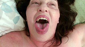 Patrick's Custom Request: Mature Giantess In Crotchless Pantyhose!