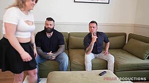 Pegas Productions - La Jolie Amateur Ruby Queen Fourree Par Ses Deux Chums