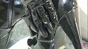 Big Booty Vixen Drilled In Heels