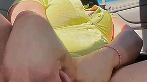 Drilling creamy squirting pussy in car front seat