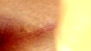 Mature asian couple fucks doggystyle, she cums hard 😍