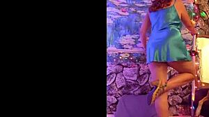 hotwife steffi does a sexy pussy dance in lingerie 😍