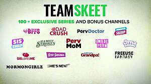 I drilled Jasmine Daze's pussy on the counter.