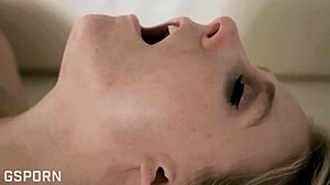 金发熟女大胆骑乘感性猛操