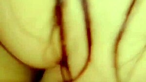 Vecina 18 le encanta la verga siempre y cuando le pagues las u�as