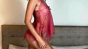 Heidy Pino's live webcam show teases with natural tits