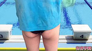 I'm a Guy Who Secretly Cross-Dresses and Masturbates in Women's Swimsuits at Swimming Class