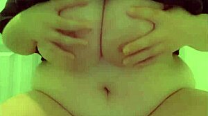 i can't stop with this kinky milf pee play. homemade curvy babe drives me wild with toys!