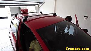 Bubblebutt tranny bouncing her round booty