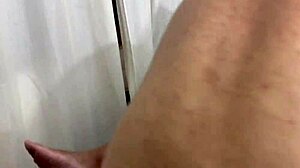 Isso que � um presente de anivers�rio olha essa suruba surpresa