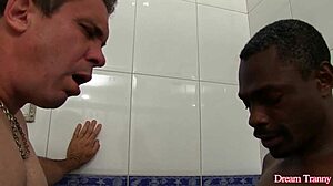 i'm amanda ferraz having threesome in bathtub