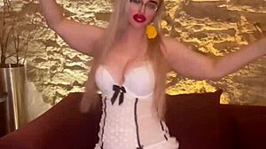 I'm the Hottest Belly Dancer Goddess in Music Scene!