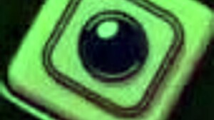 clase de yoga termina con la posición perrita en el piso